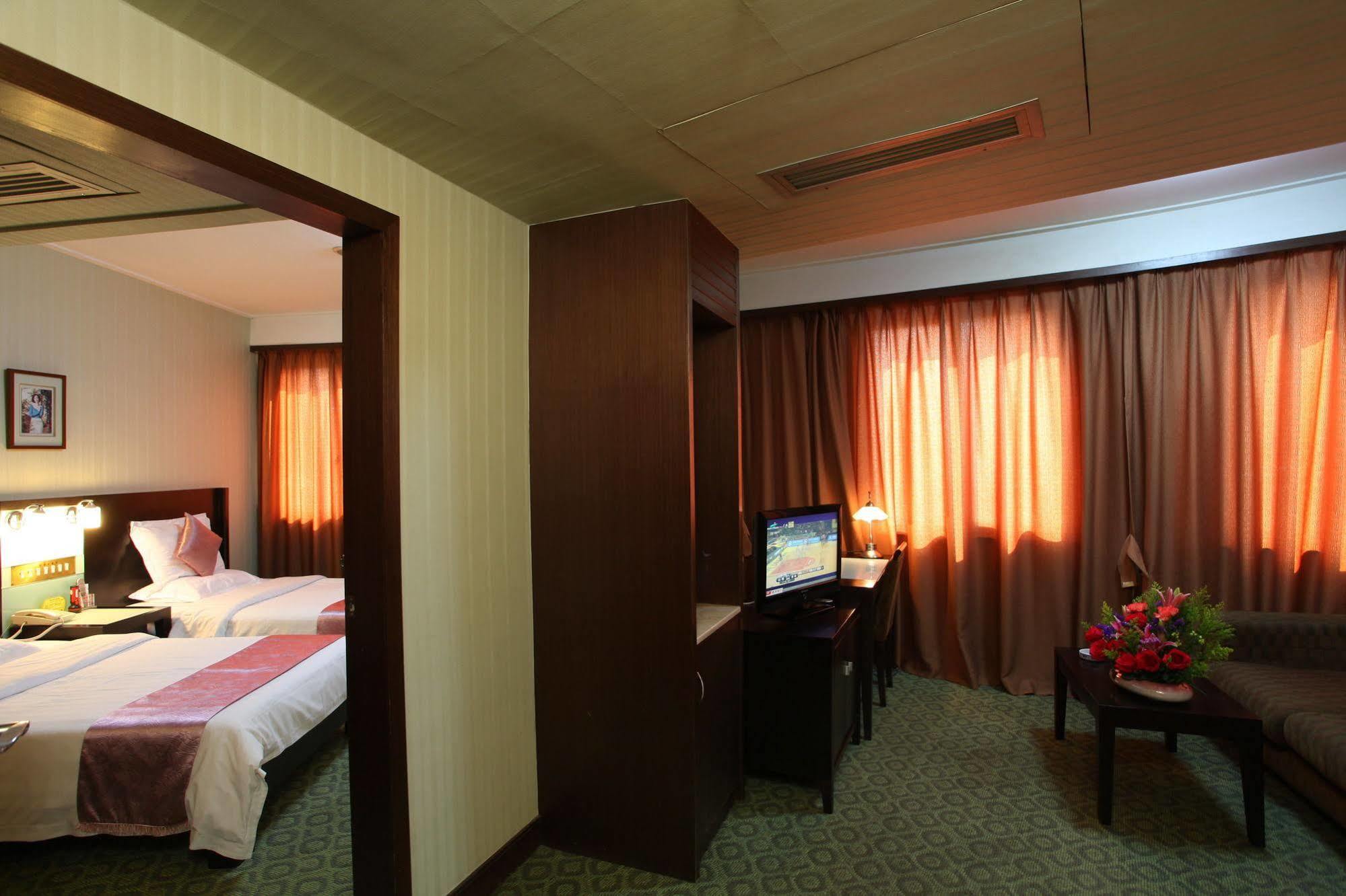 Xin Hua Hotel Canton Extérieur photo