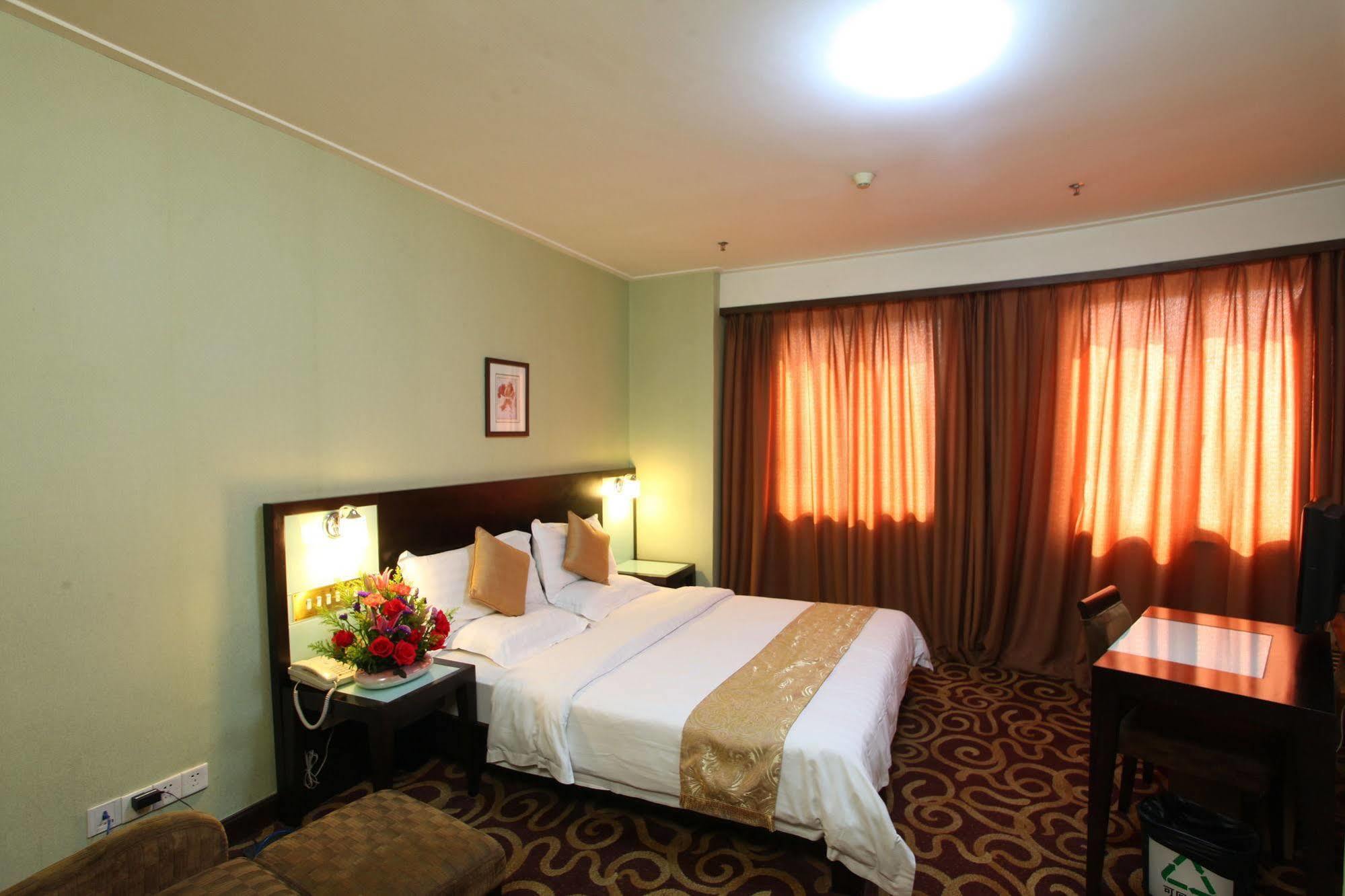 Xin Hua Hotel Canton Extérieur photo