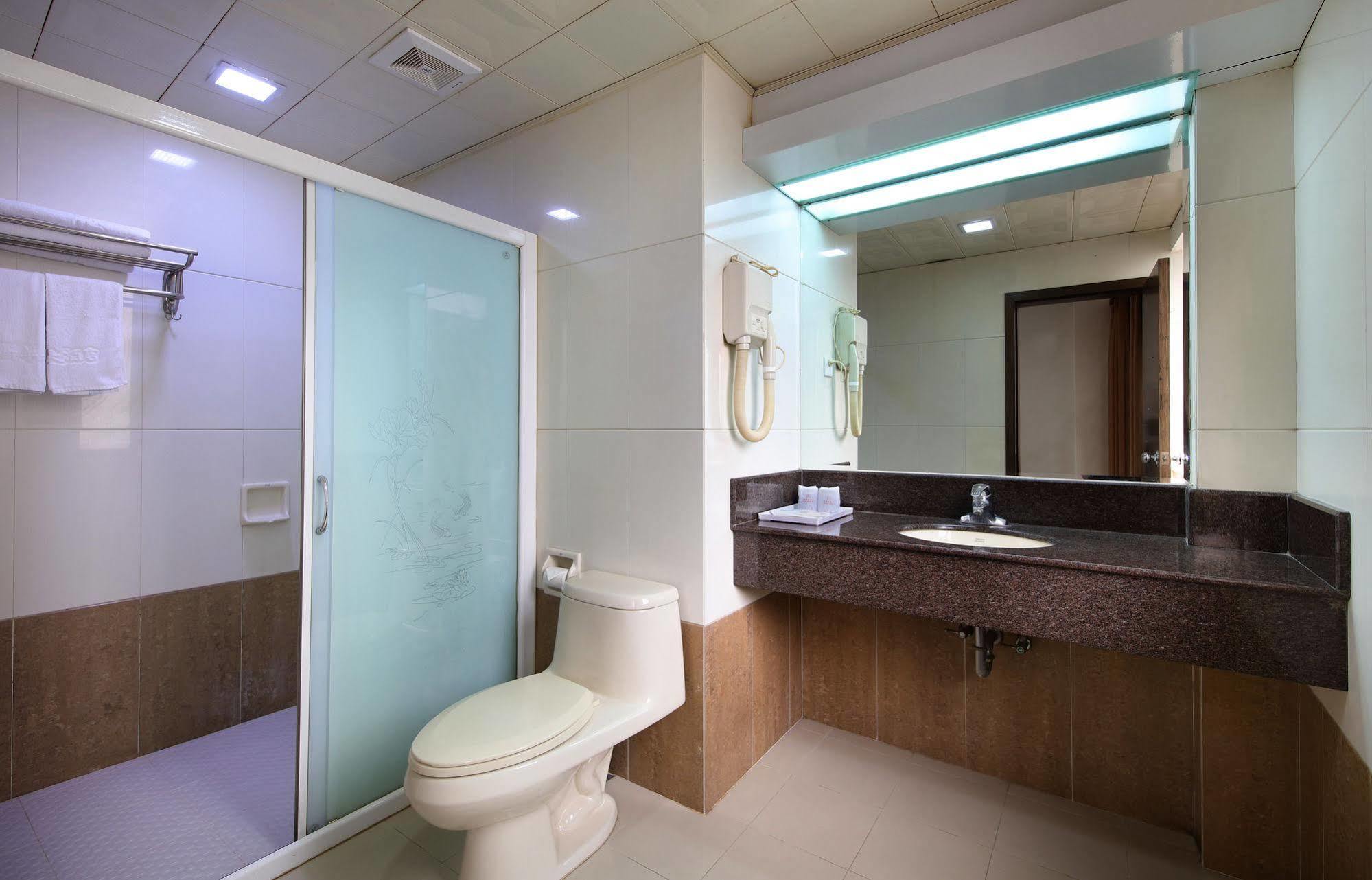 Xin Hua Hotel Canton Extérieur photo