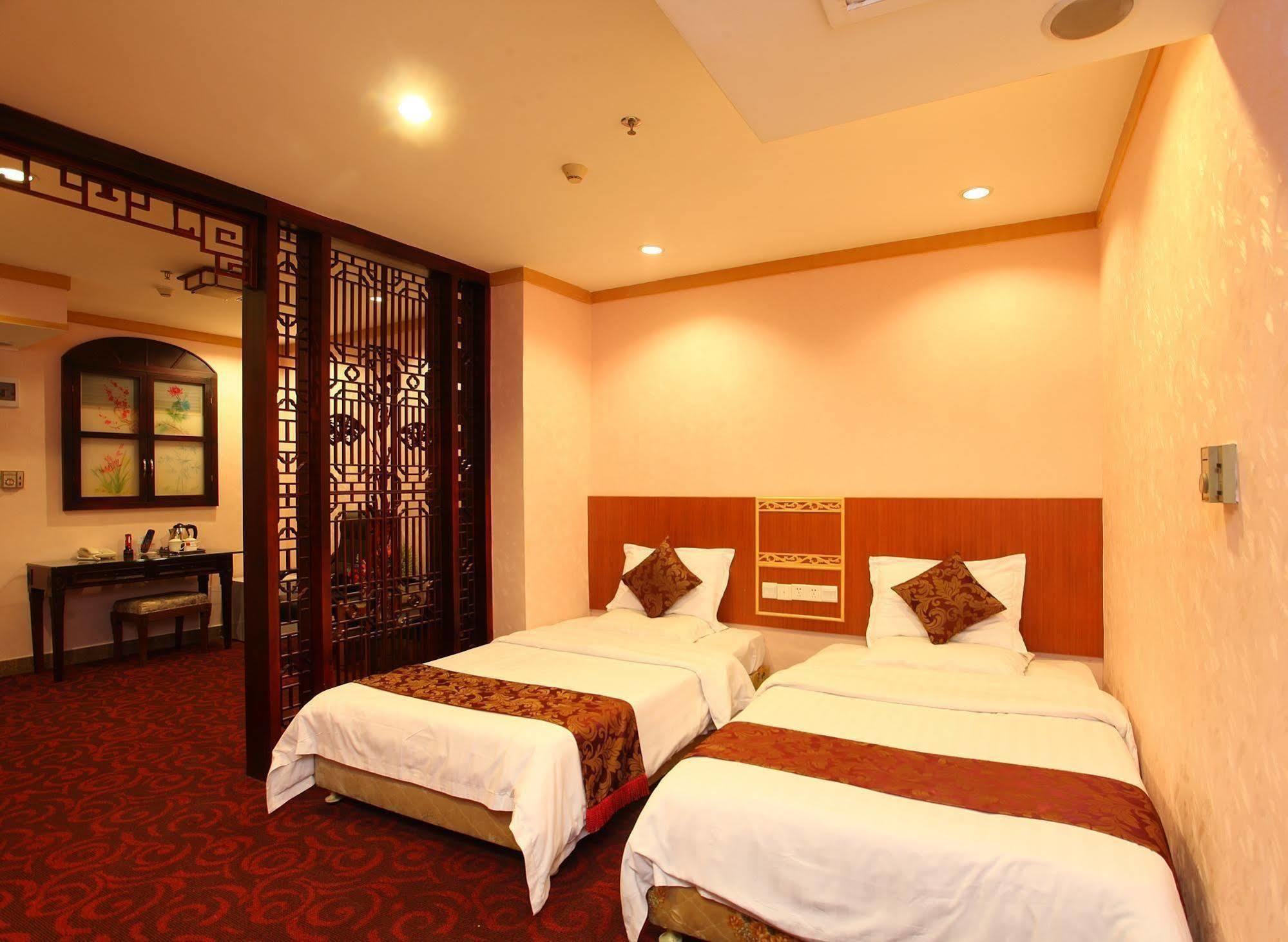Xin Hua Hotel Canton Extérieur photo